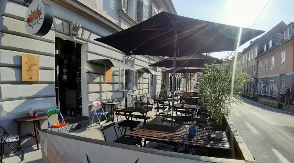 Geek's Café-Bar ristorante a Geidorf