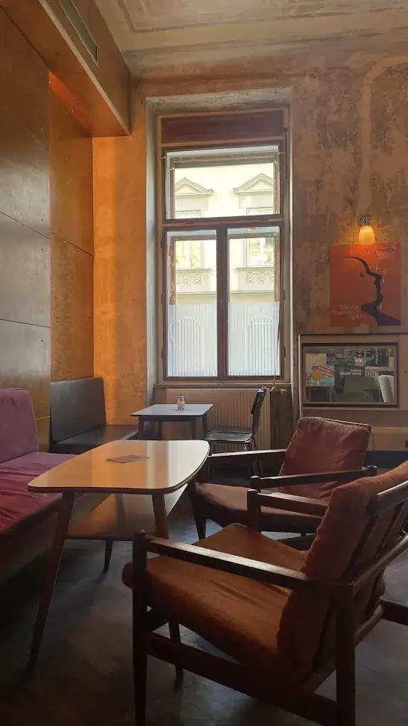 Noal Balint_Café Harrach_Geidorf_review