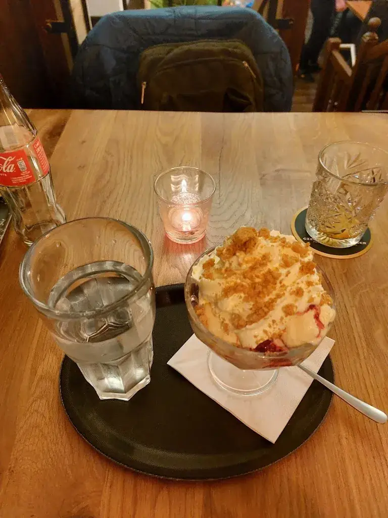 CML_Dolly Bell_Geidorf_recensione