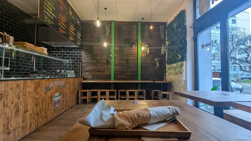 Istvan Gardos_Mr.Falafel_Geidorf_review