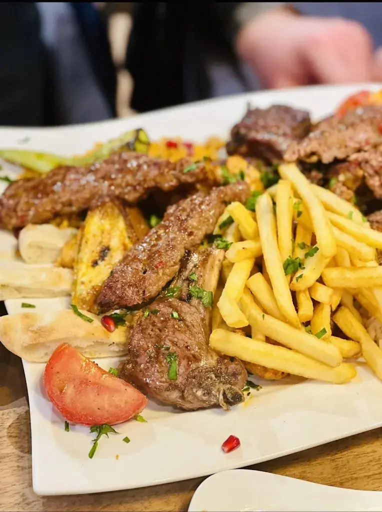 Wesal Bograin_Best Food Grill Restaurant (ASPAVA)_Gösting_avis