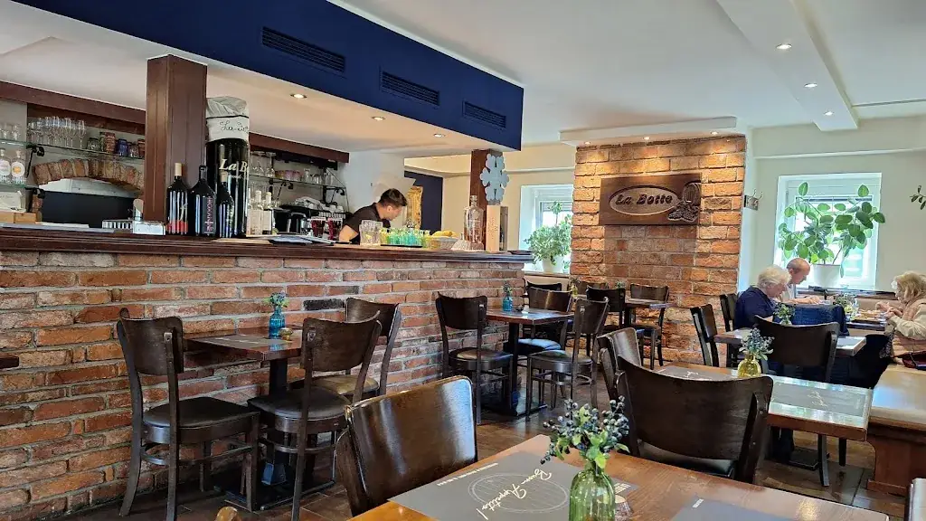 La Botte - Ristorante - Pizzeria ristorante a Gösting