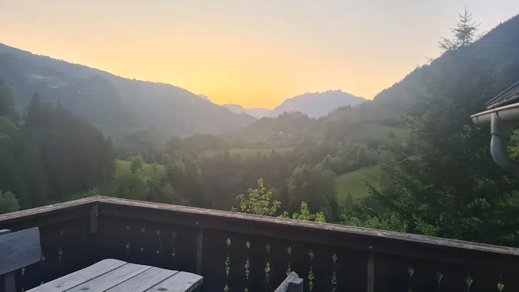 Andreas Schratzer_Pension Langbrucker_Großsölk_avis