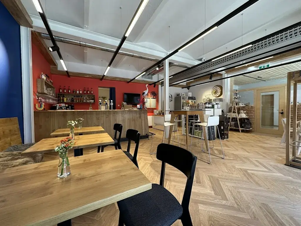 Genussquartier - Café / Bar / Shop_Großklein_slider_image_1