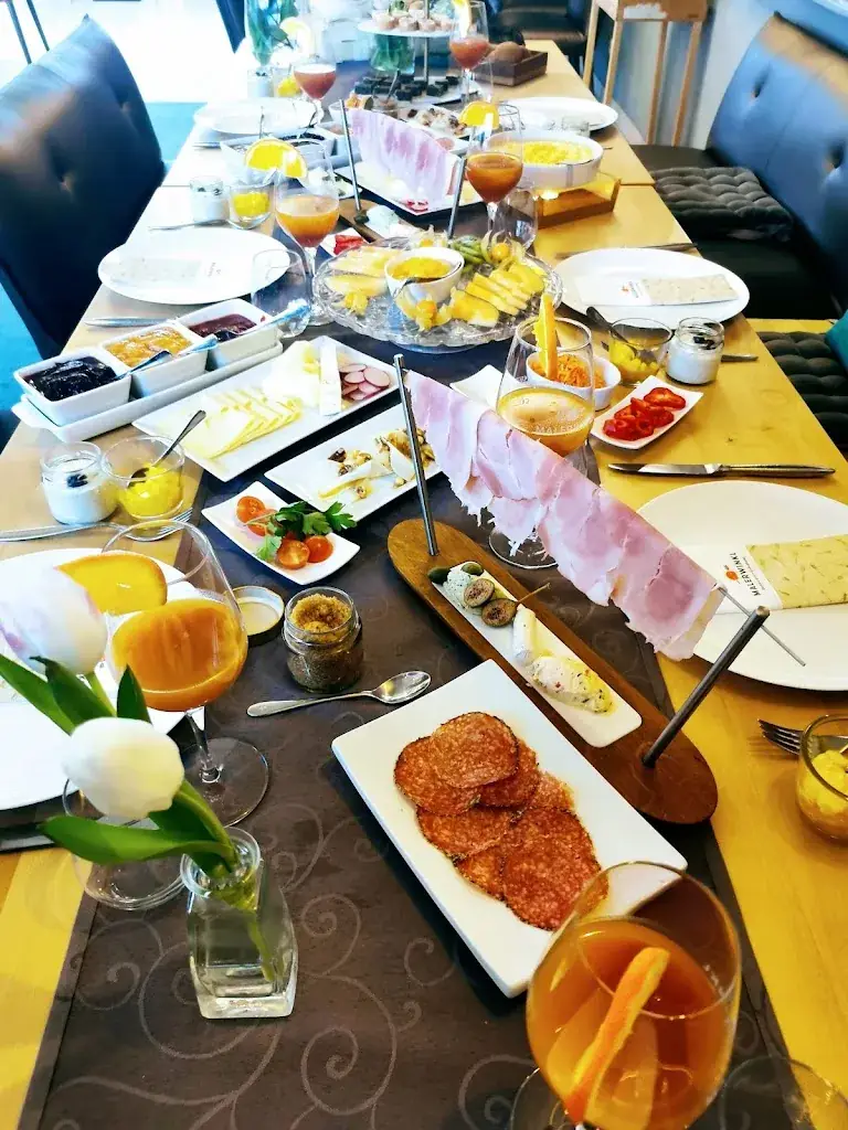 Menu_Malerwinkl Restaurant + Kunsthotel + Vinothek_Hatzendorf_image_3