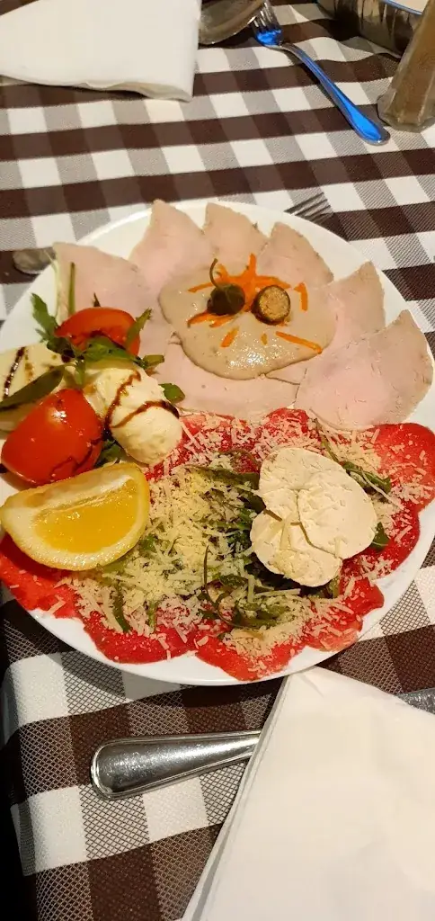 Menu_Ristorante La Famiglia_Hartmannsdorf_image_8