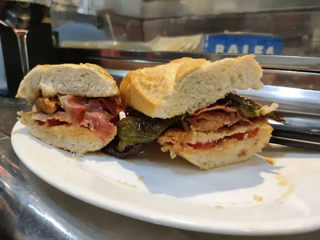 Restaurante Los Navarros (Madrid)_Hart bei Graz_slider_image_1