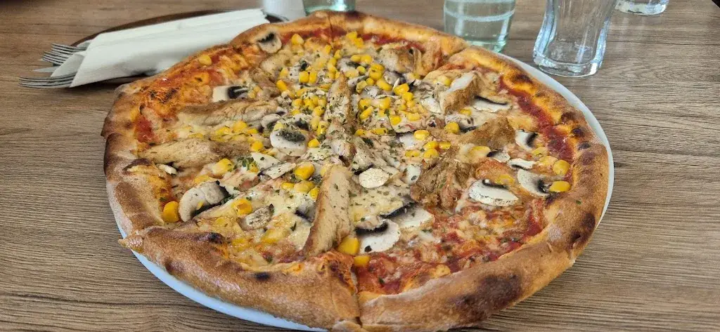 Cafe Pizzeria Polo_Hartberg_slider_image_1