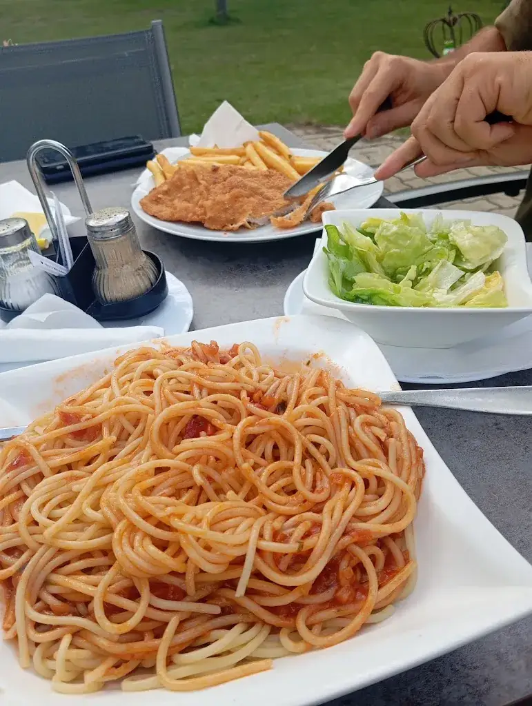 Jasmin Gebhardt_Gasthaus Seeblick - Luzia Skerlan_Sankt Andrä am Zicksee_review