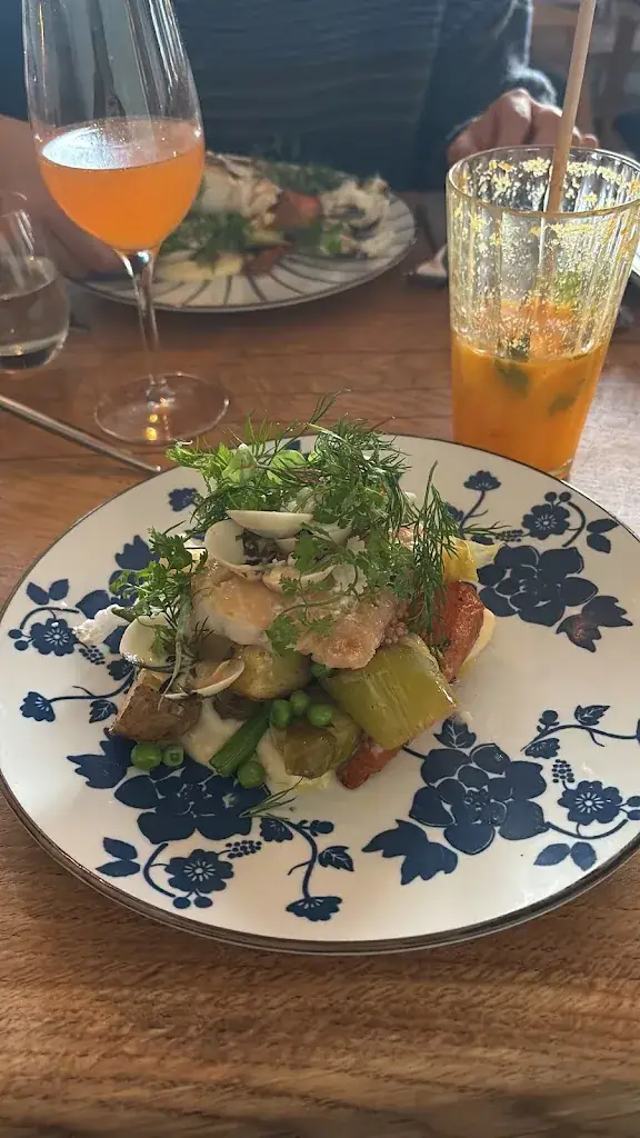 Fabiënne Yap_Otto Matur & Drykkur_Höf_review