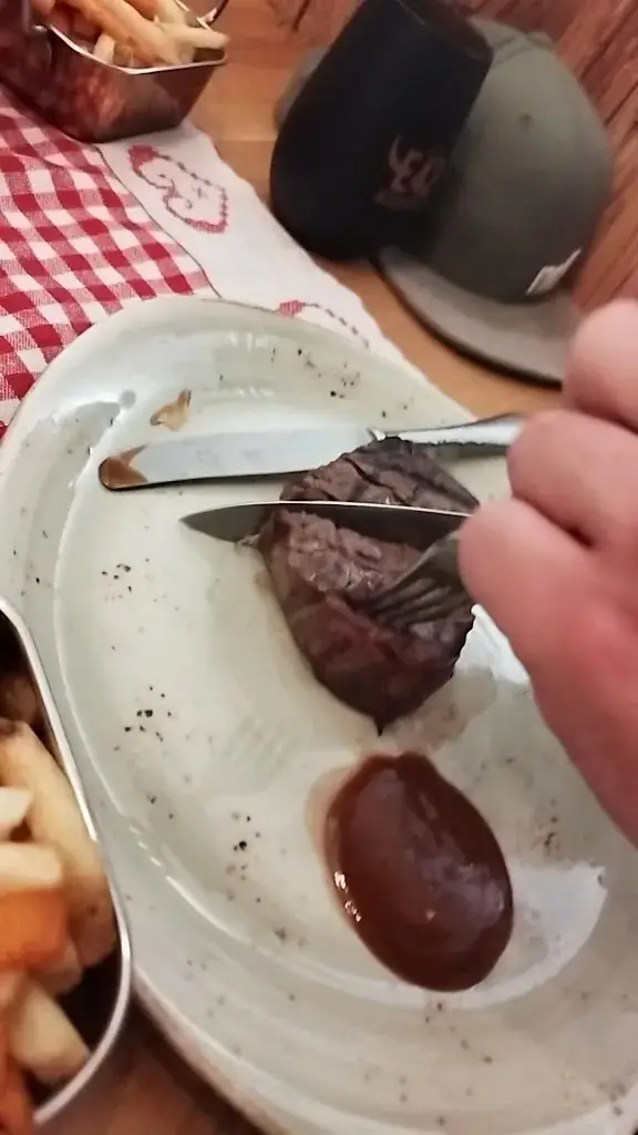 E42 Mountainsteil - Dein Steak Wirtshaus_Haus im Ennstal_slider_image_2