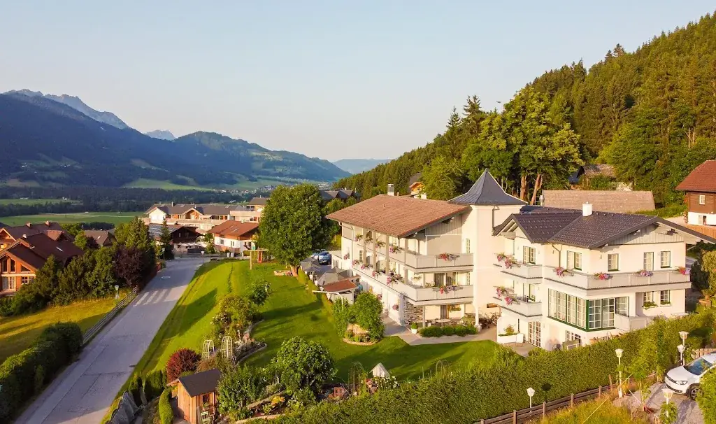 Apartment Cafe Pension Kitzer_Haus im Ennstal_slider_image_1