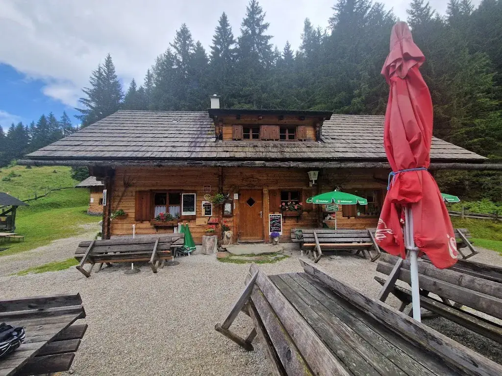 Uwe Scharf_Stangl Alm im Gumpental_Haus im Ennstal_reseña