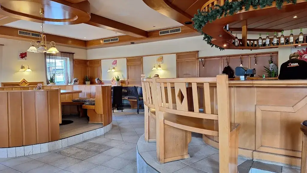 STARS Restaurant Pizzeria Cafe_Hitzendorf_slider_image_1