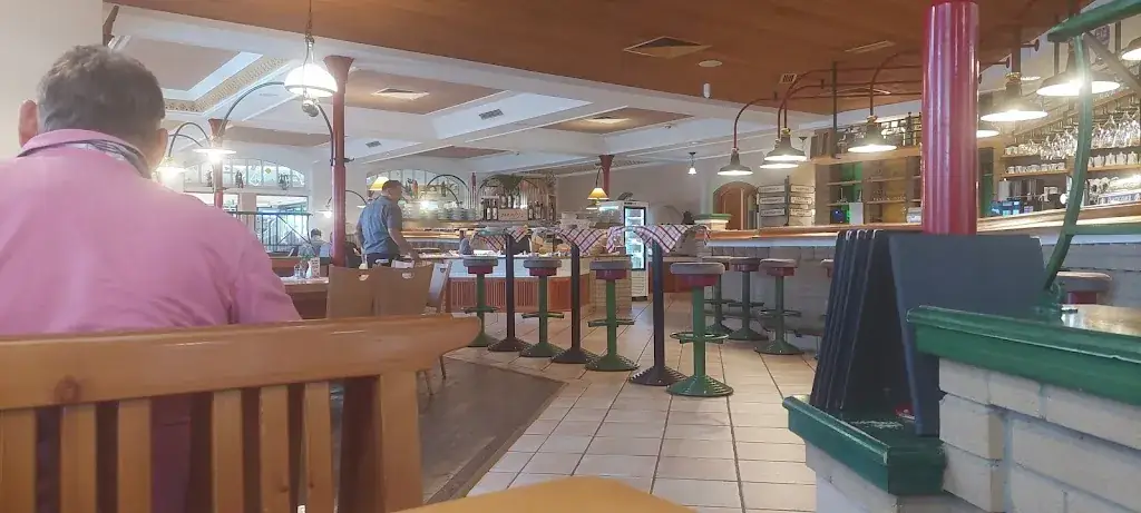 eric beulakker_Rasthaus DOKL_Hofstätten an der Raab_avis