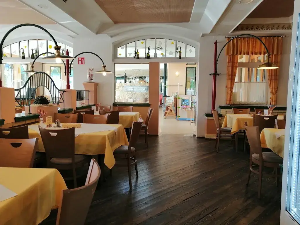 Rasthaus DOKL ristorante a Hofstätten an der Raab