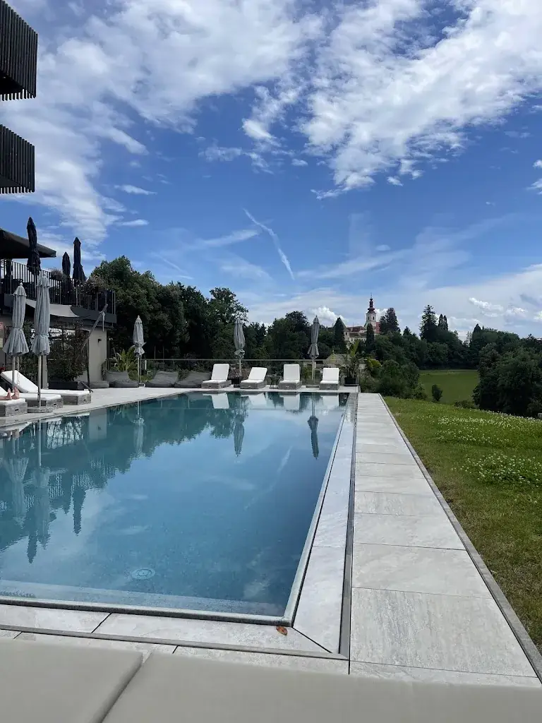 Nikki Pohanova_Boutiquehotel DAS ZEITWERT_Hollenegg_avis