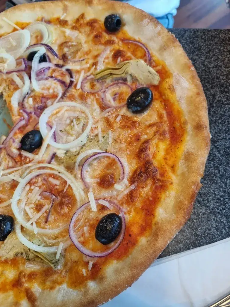 Gunilla Kuderer_Ilzer Krone Restaurant - Pizzeria_Ilz_recensione