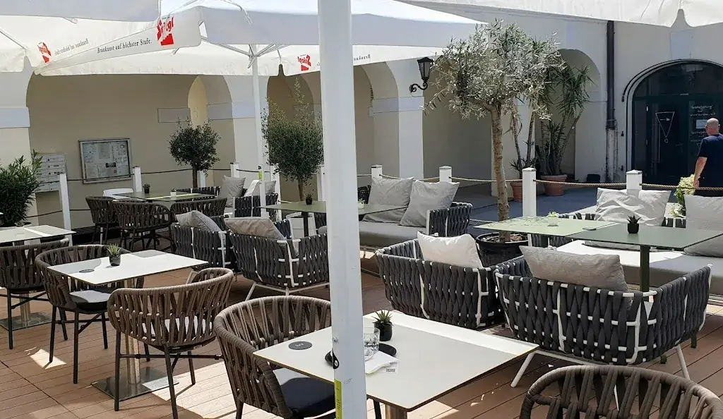 Al Castello - Pizzeria Napoletana ristorante a Hetzendorf