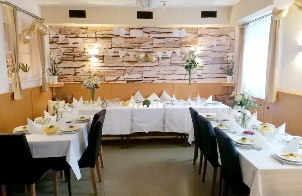 Gasthaus Zur Edith ristorante a Hetzendorf