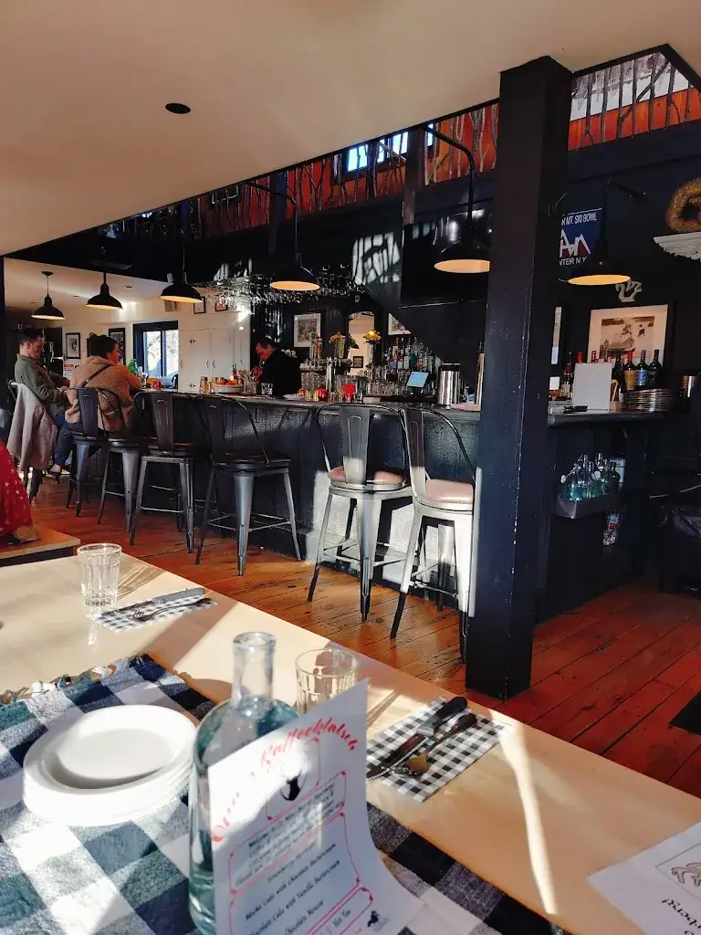 Juliette Chu_Ze Wine Bar at Jägerberg Beer Hall and Alpine Tavern_Jagerberg_review