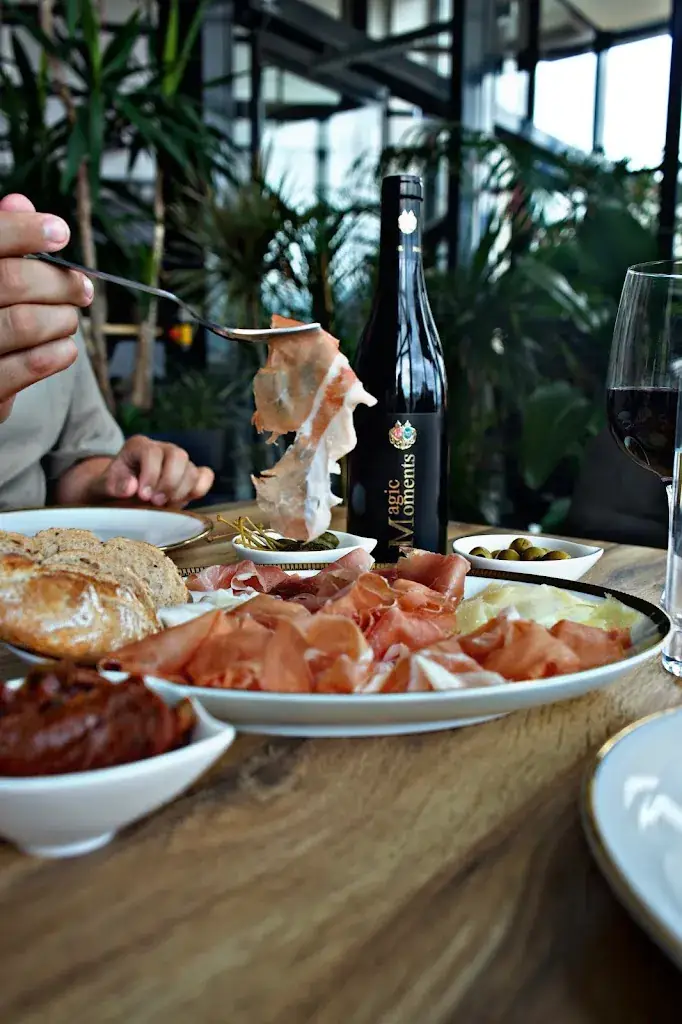 Menu_OLD TOM‘S Café & Bar_Sankt Margarethen im Burgenland_image_2