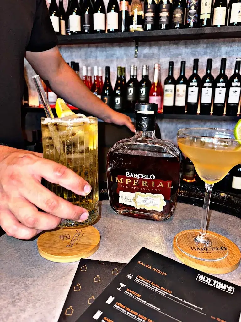 OLD TOM‘S Café & Bar_Sankt Margarethen im Burgenland_slider_image_2