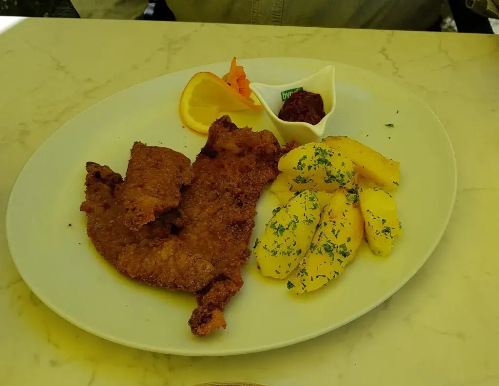 Emily P_Restaurant Neuer Marktwirt_Judenburg_avis