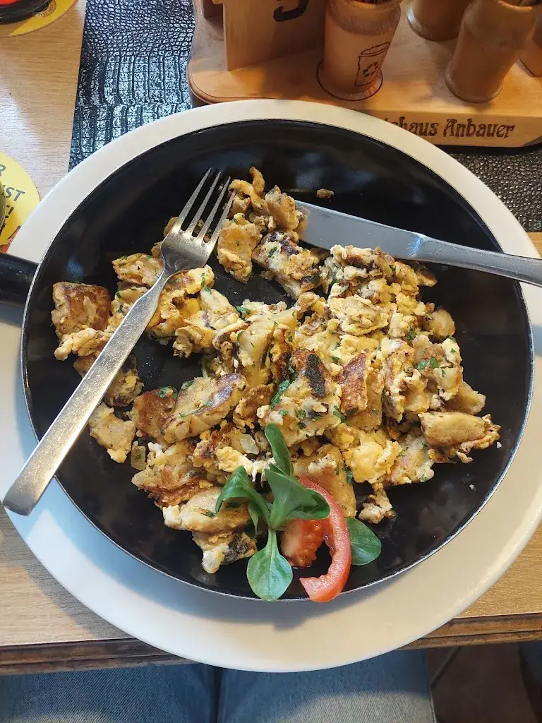 Dana Dolanova_Wirtshaus & MusiWirt ANBAUER_Hönigsberg_review