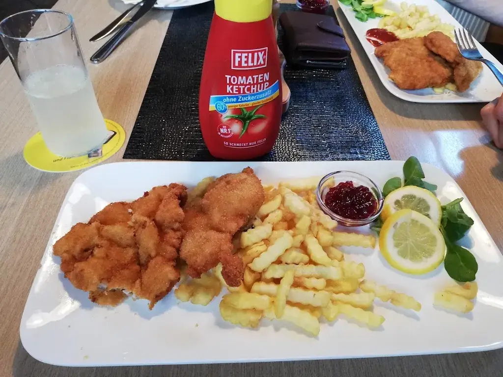 Ivuša S_Wirtshaus & MusiWirt ANBAUER_Hönigsberg_review