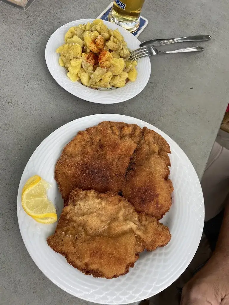 Raisin Eats_Gasthaus Kurvenstüberl_Hönigsberg_avis