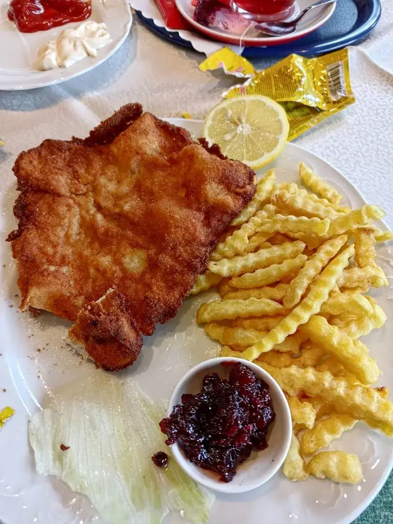 Sowieso_Hönigsberg_slider_image_2