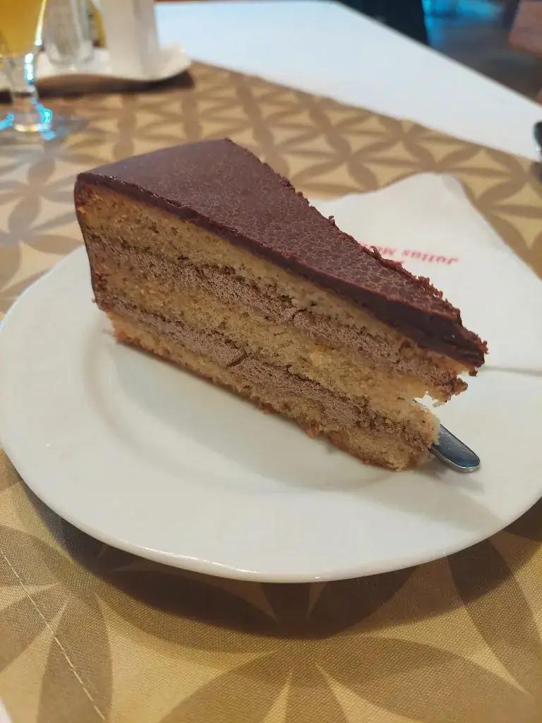 Erika Herbst_Rasthaus Herbert Steinbauer_Kaindorf_review