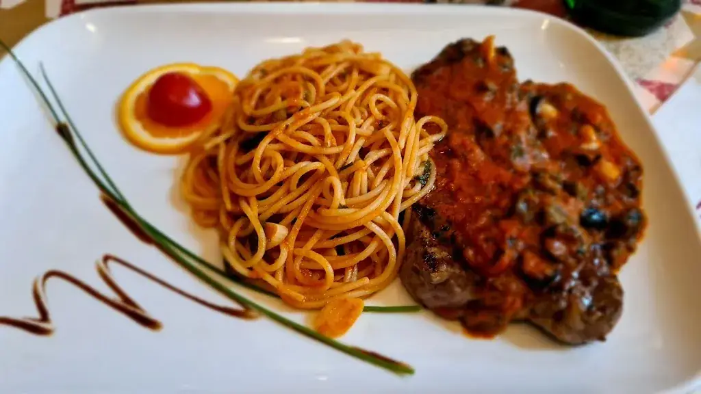 Maximilian Kern_Villa Toscana II- Rüdersdorf_Rudersdorf_recensione