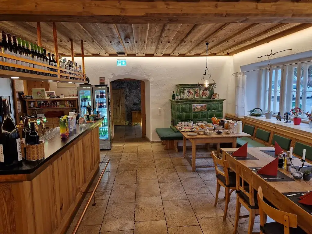 Mala Taverna restaurant in Kalwang