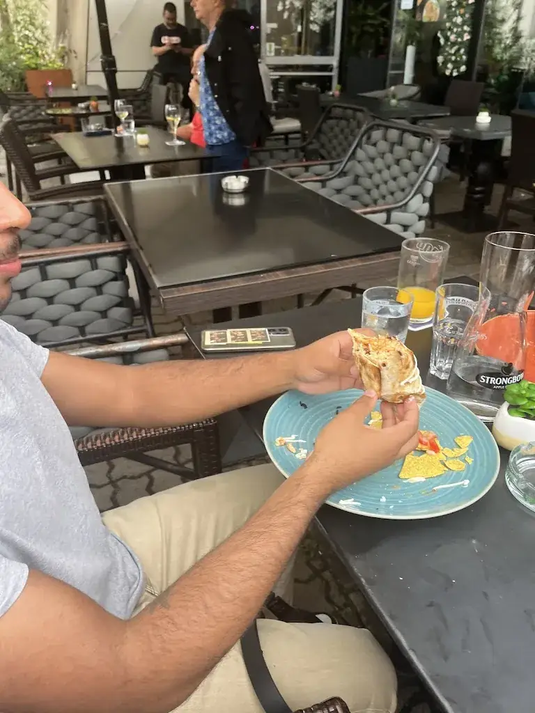 Jakob_Bon Bon_Jakomini_review