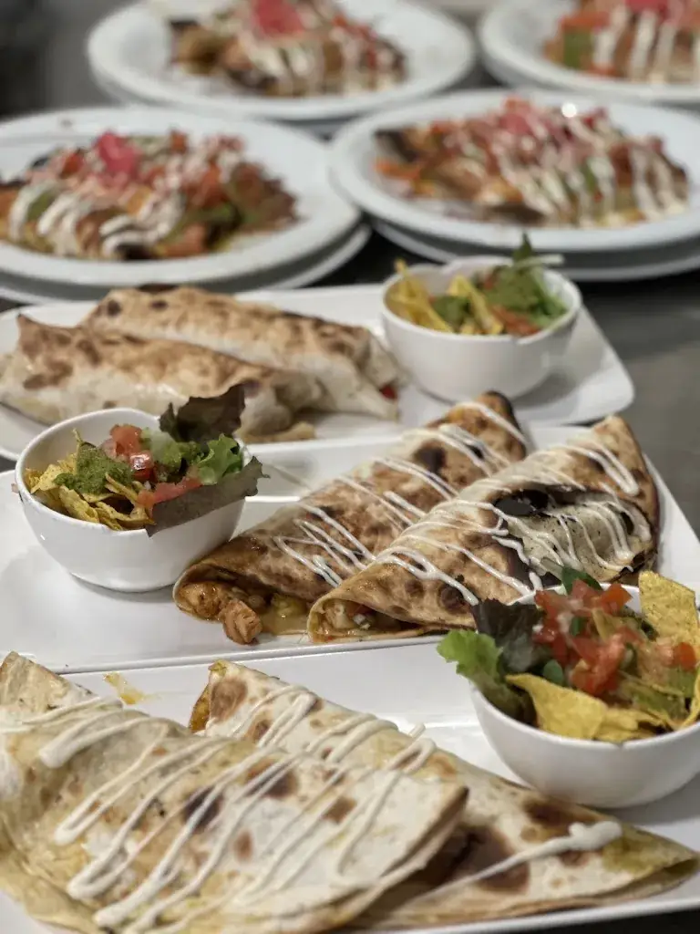 Bon Bon_Jakomini_slider_image_3