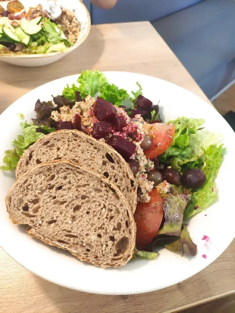 Menu_dean&david | Bowls, Salate, Curries & Snacks am Jakominiplatz Graz_Jakomini_image_6