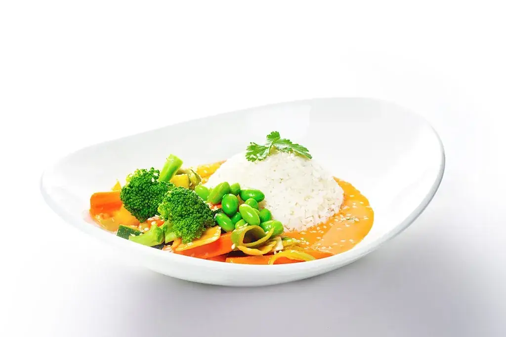 dean&david | Bowls, Salate, Curries & Snacks am Jakominiplatz Graz_Jakomini_slider_image_3