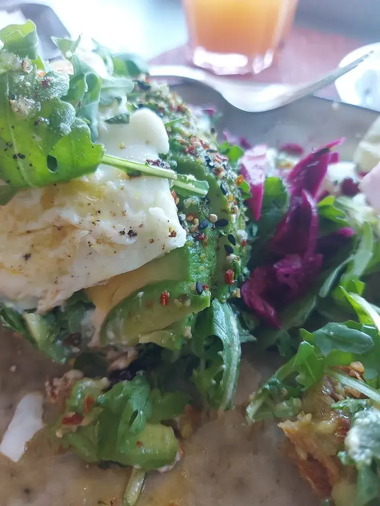 Hylke Van der heide_La Liberta_Jakomini_review