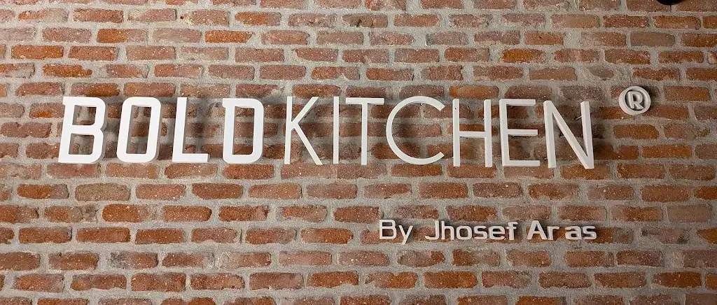 Lucia Cespedes Llaguno_BOLDKitchen by Jhosef Arias_Kirchenviertel_review