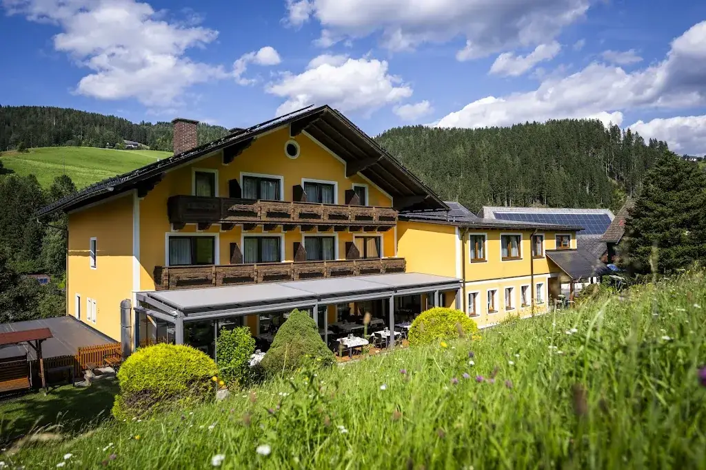 Gasthof & Pension Hubmann restaurante en Kleinlobming