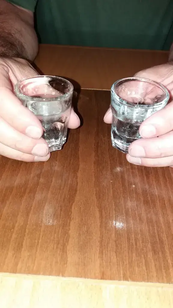 Lyne Villeneuve_Achillion_Rudersdorf_avis