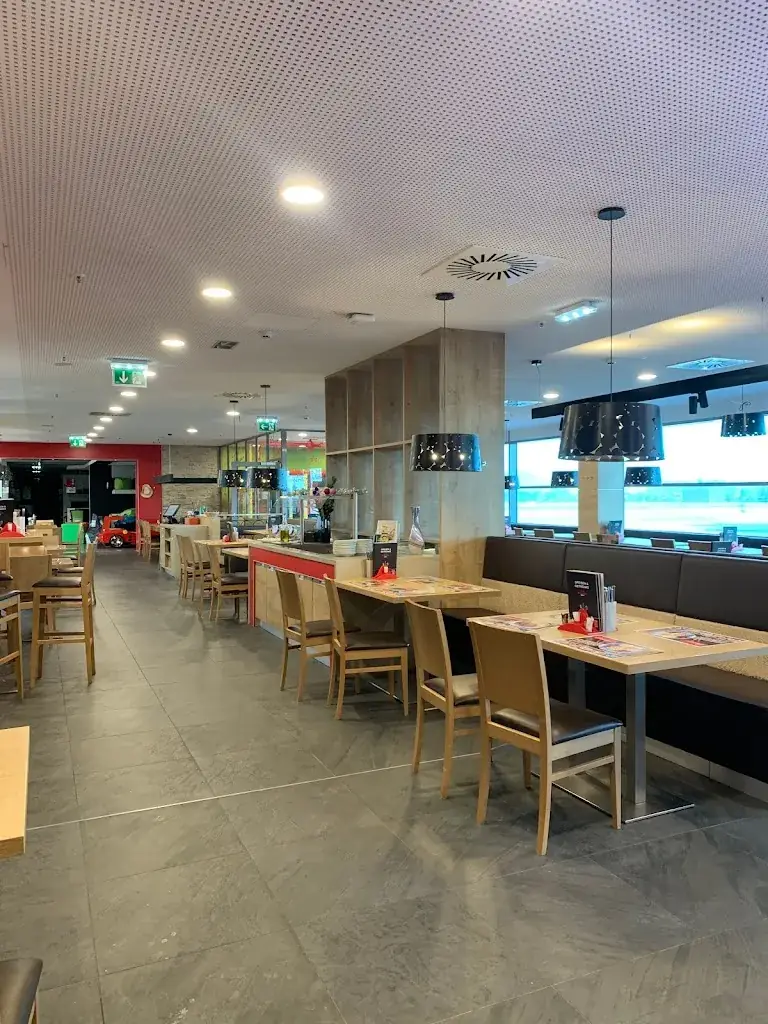 XXXLutz Restaurant Leibnitz restaurant à Kaindorf an der Sulm