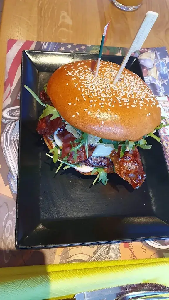 Menu_Restaurant & Diner Pizzburg_Kleinsöding_immagine_6