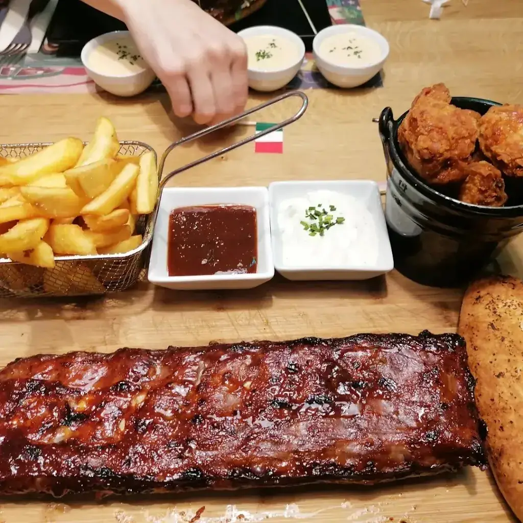 Thomas Kainz_Restaurant & Diner Pizzburg_Kleinsöding_recensione