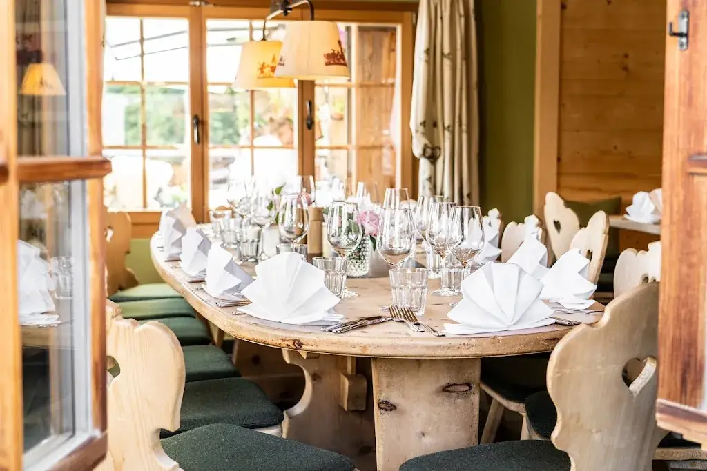 Berghaus Alpenrösli ristorante a Kloster