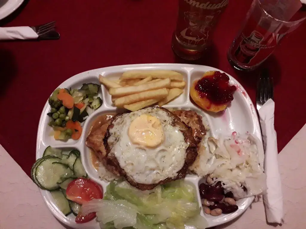 Levente Kováts_Roseggerhof_Krieglach_avis