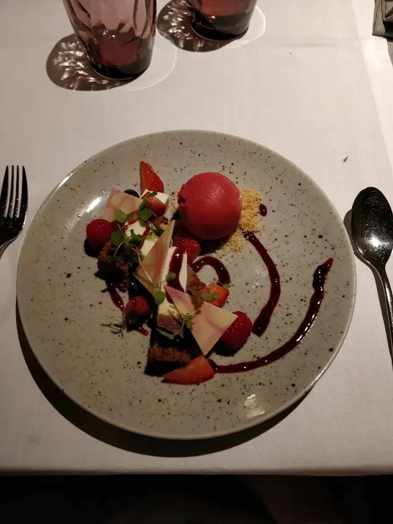 Thomas Janssen_Entrez_Kapellen_reseña