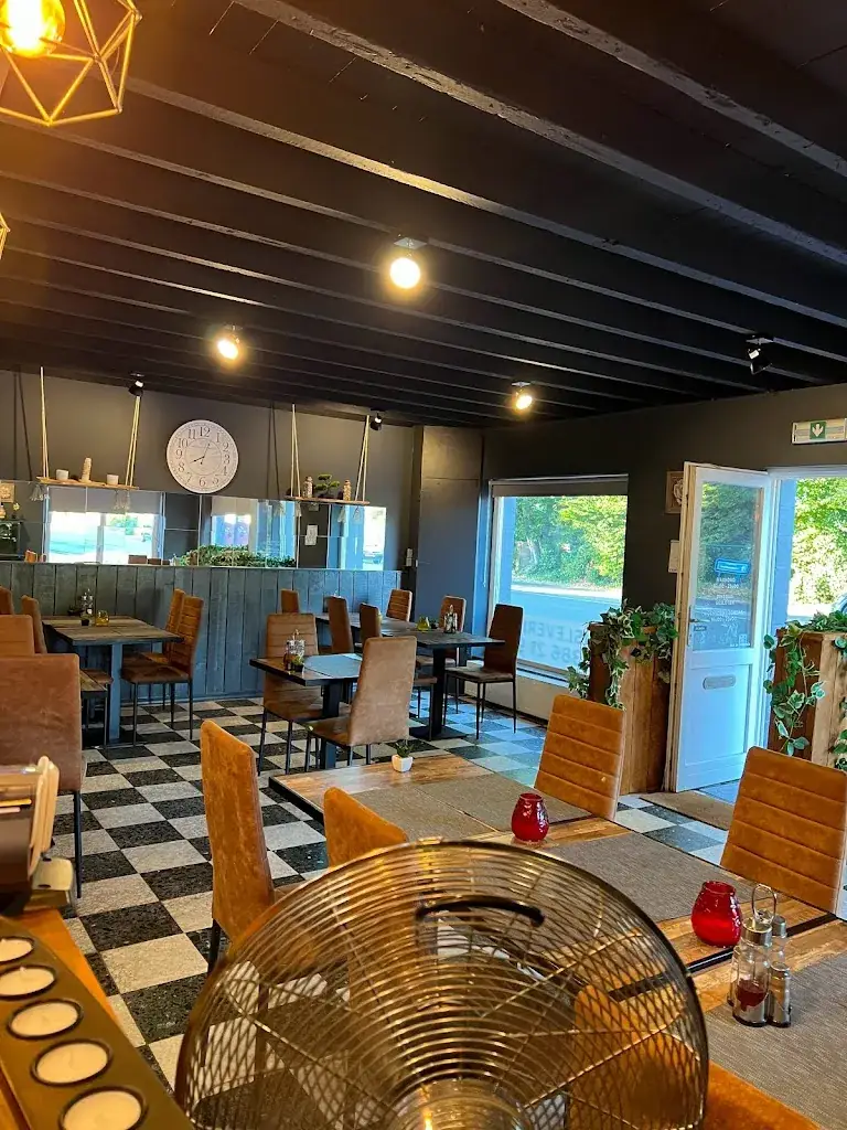 Giovanni's Kapellen ristorante a Kapellen